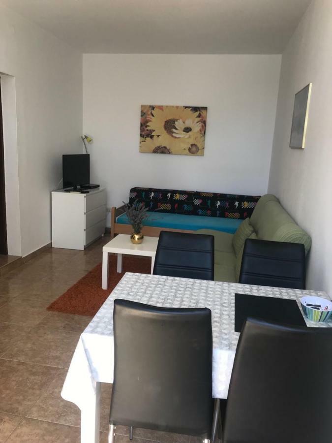 Apartments Veda Pola Esterno foto